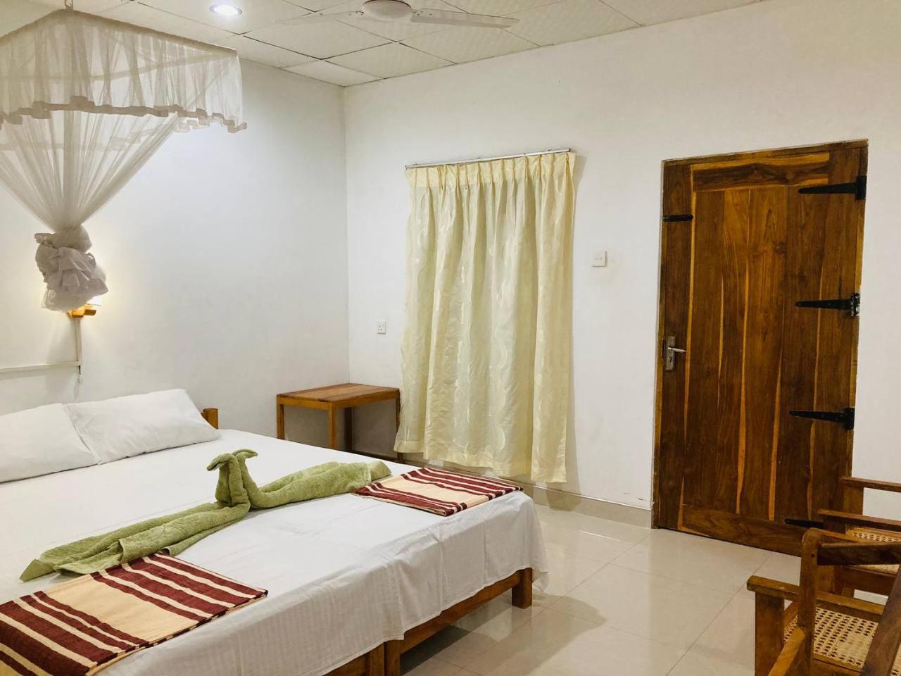 Sigiri Lodge Sigiriya Esterno foto