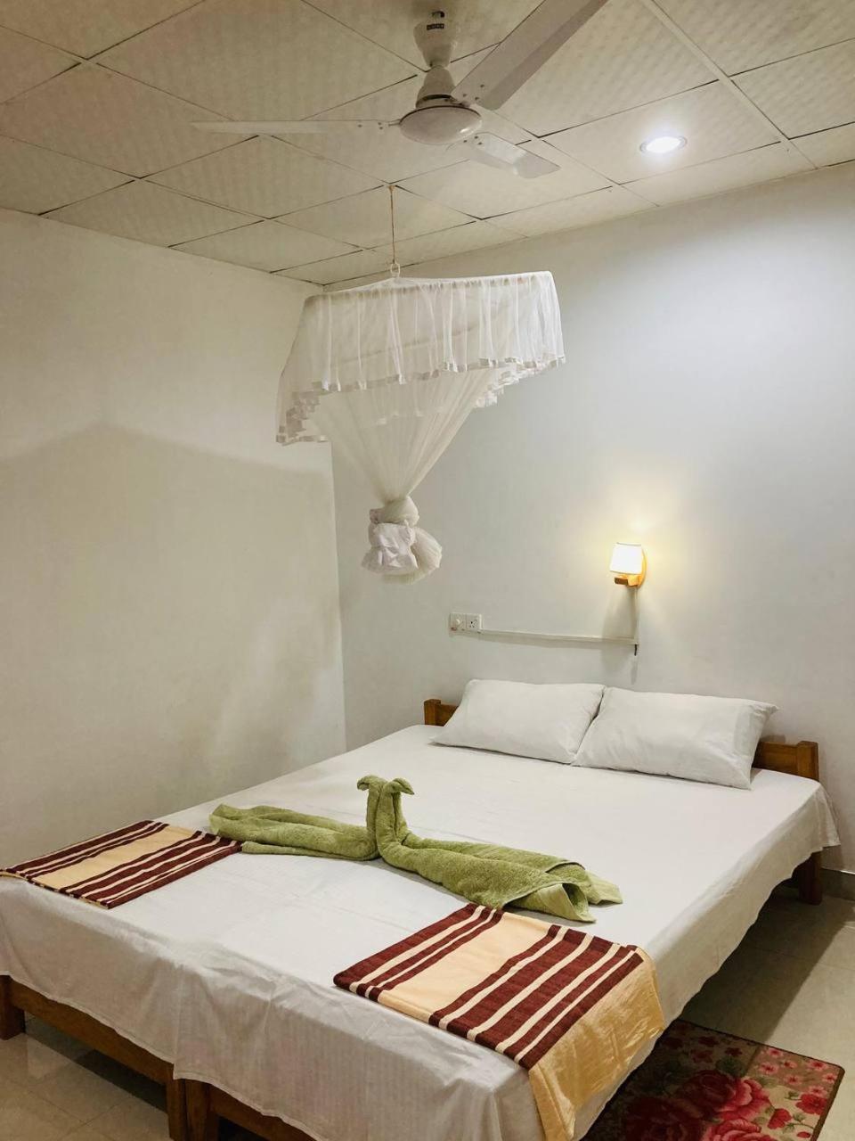 Sigiri Lodge Sigiriya Esterno foto
